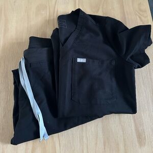 Figs scrub set black size small